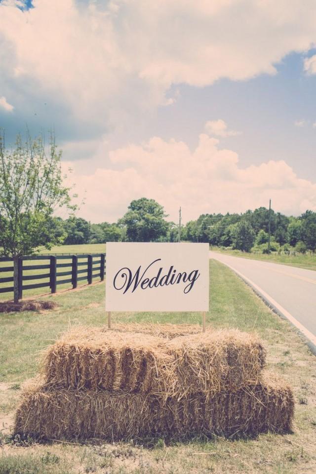 Stunning Summer Country Wedding Theme