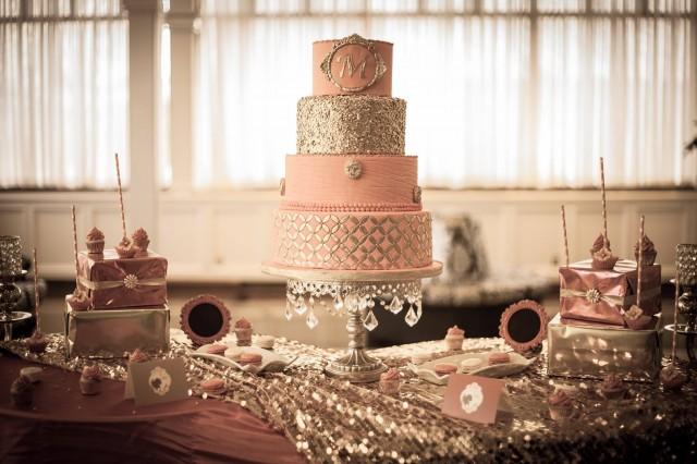 wedding photo - Pink  & gold wedding cake