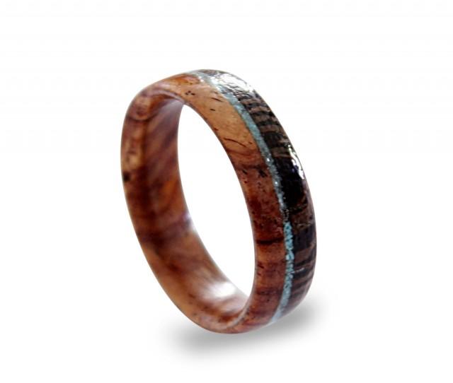 Cocobolo wood ring inlaid with wenge wood and turquoise