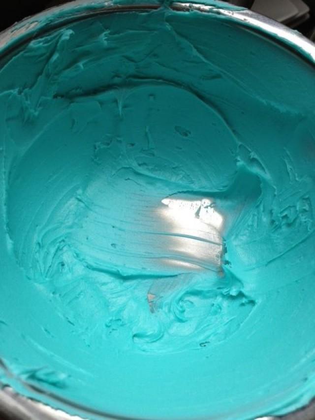 Making Tiffany Blue Buttercream Frosting….