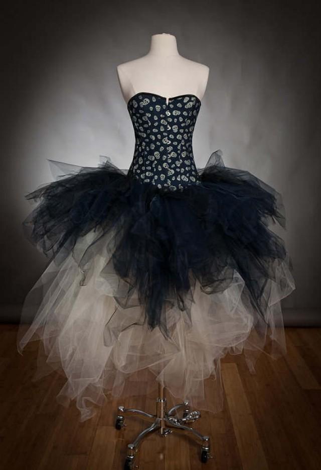 wedding photo - Alternative Fashion Black and Ivory Gothic Corset Prom Party Dress