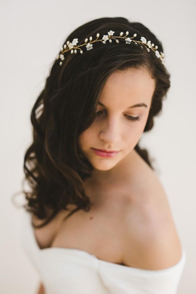 wedding photo - Flowers and pearls hair vine - GISELLE