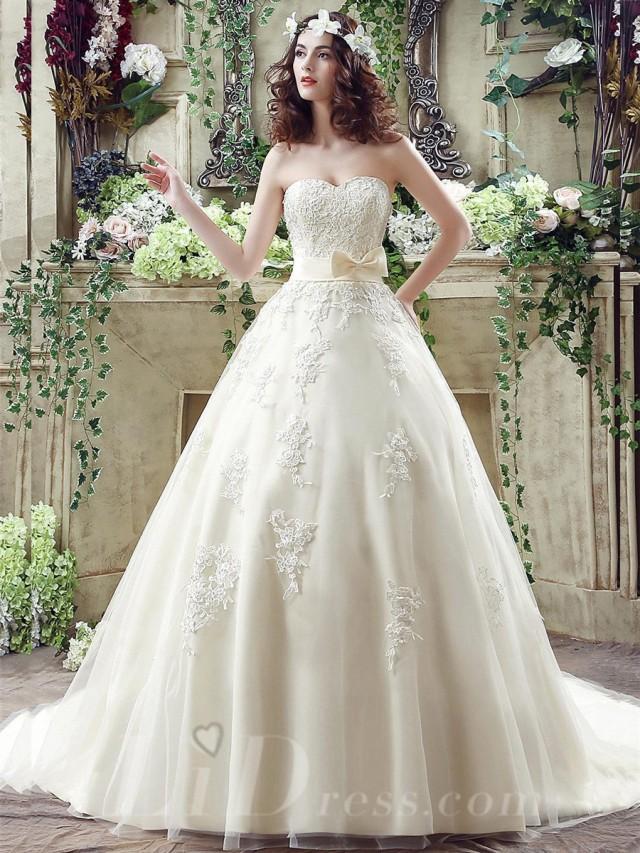 wedding photo - Newest Sweetheart Lace Appliques 2016 Wedding Dress Bowknot Sweep Train