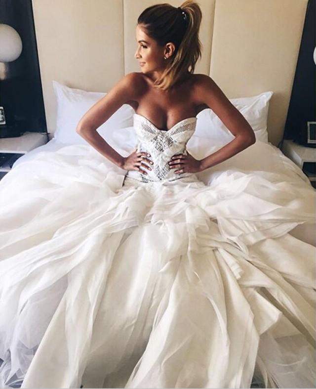 Fabulous Sweetheart Floor- Length Wedding Dress with White Lace