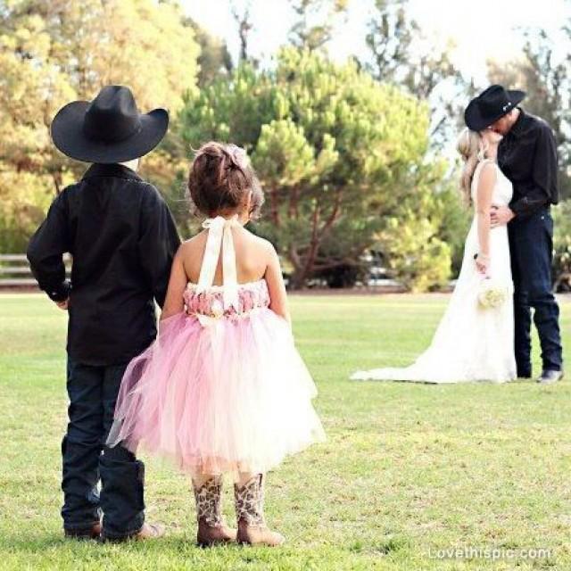 Country Wedding  Love Cute Photography Wedding Couples Kiss Kids