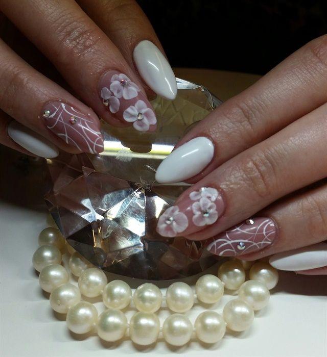 Day 156: Bridal Pearls Nail Art