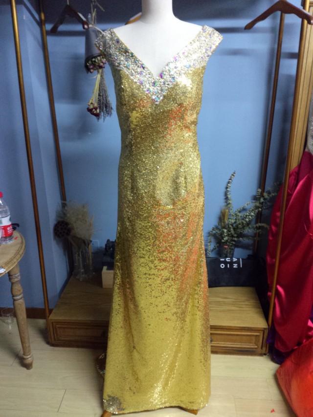 wedding photo - Aliexpress.com : Buy V Neck Floor Length Brush Train Gold Sequin Evening Dress with Rhinestones Formal Dress from Reliable gold beaded prom dress suppliers on Gama Wedding Dress