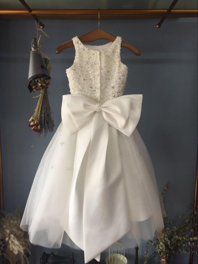 wedding photo - Aliexpress.com : Buy Scoop Neckline Ankle Length Holy Communion Dress Flower Girl Dress with Big Bow(s) from Reliable dress jewlery suppliers on Gama Wedding Dress