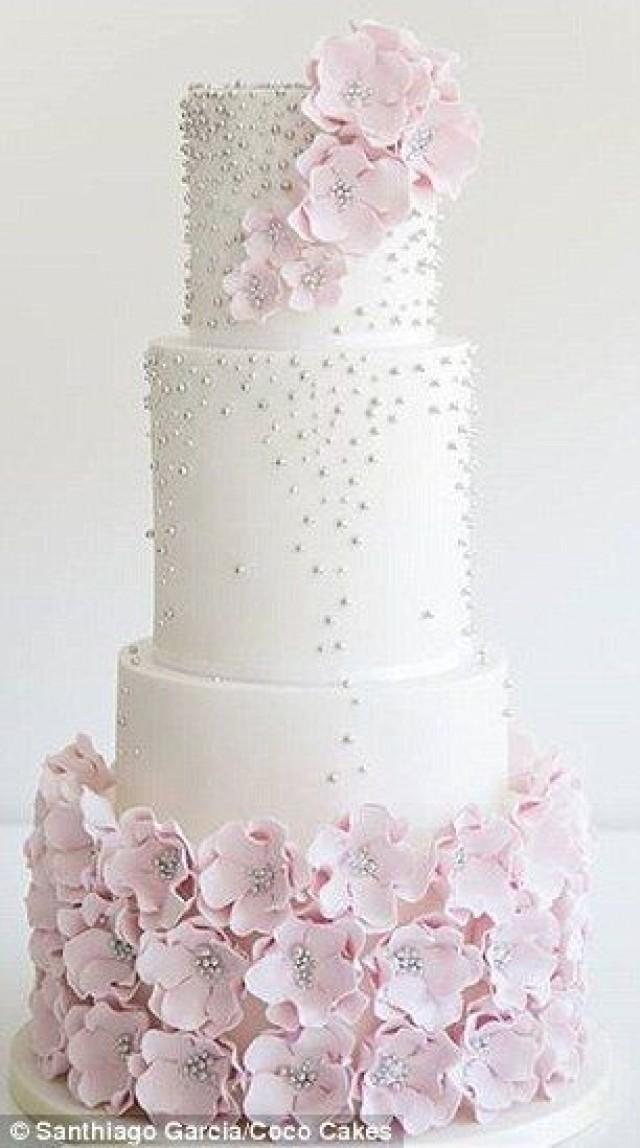 wedding photo - The New Wedding Cake Trends Are All About Looking And Tasting Great