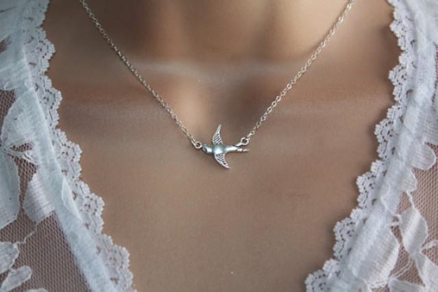 wedding photo - Simple Sparrow Necklace - Silver Bird Necklace, Swallow Necklace, Best Friends, Mom Gift, Bridesmaids Gift, Flower Girl, Sisters, Graduation