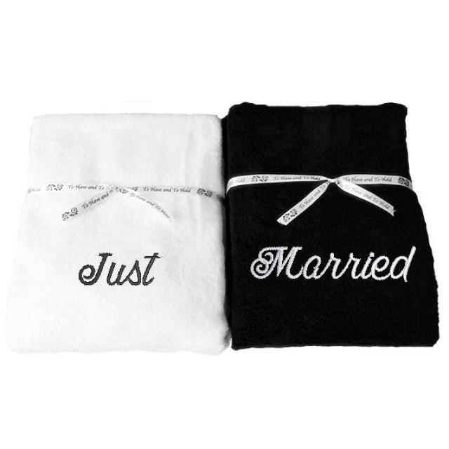 wedding photo - Couples Gift Towel Set, His Hers Towels, Mr. Mrs. Towels, Bride Groom Gift, Beach, Bath, Pool Towels