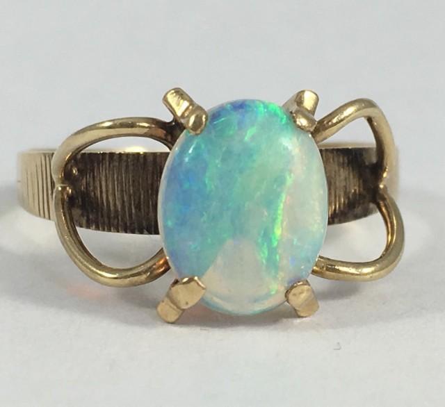 Vintage Opal Ring. Oval White Opal in 9K Yellow Gold. Unique Engagement Ring. Natural Earth Mined. October Birthstone. 14th Anniversary Gift