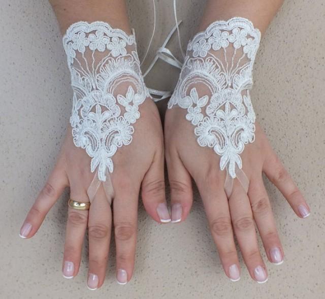 wedding photo - Free ship, Ivory lace Wedding gloves, silver beads embroidered bridal gloves, fingerless lace gloves,handmade