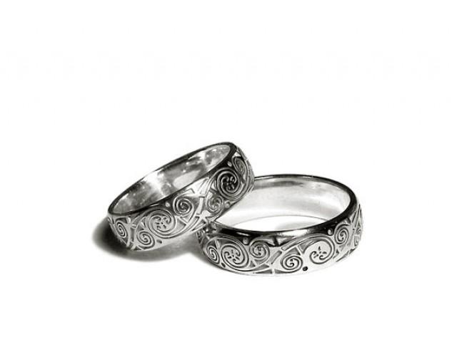 wedding photo - Silver Wedding Rings Book of Kells