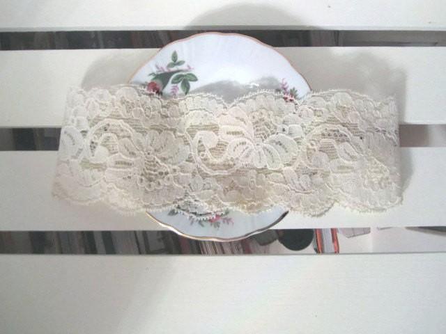 wedding photo - 2 3/4" Thick Scalloped Ivory Stretch Lace Custom Sized Garter/ Headband