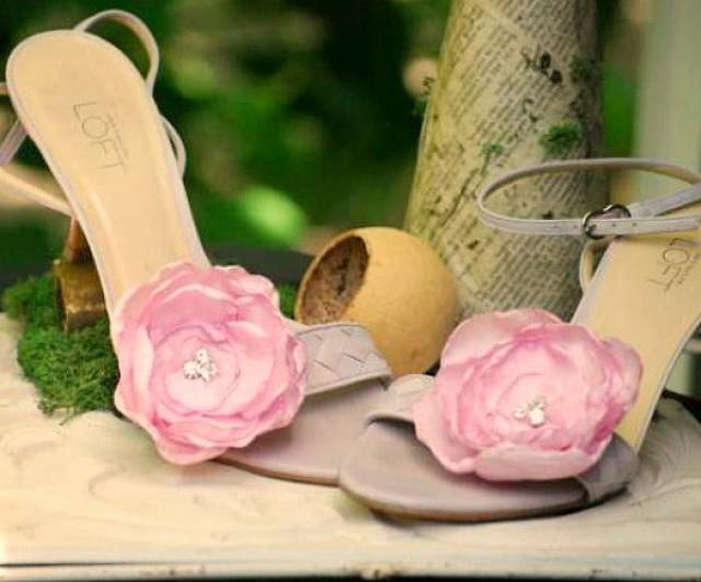 Pink Floral Shoe Clips. Ivory Pure White Olive Fuschia Silky Flower & Silver Beads. Summer wedding bride bridal couture, feminine bling glam