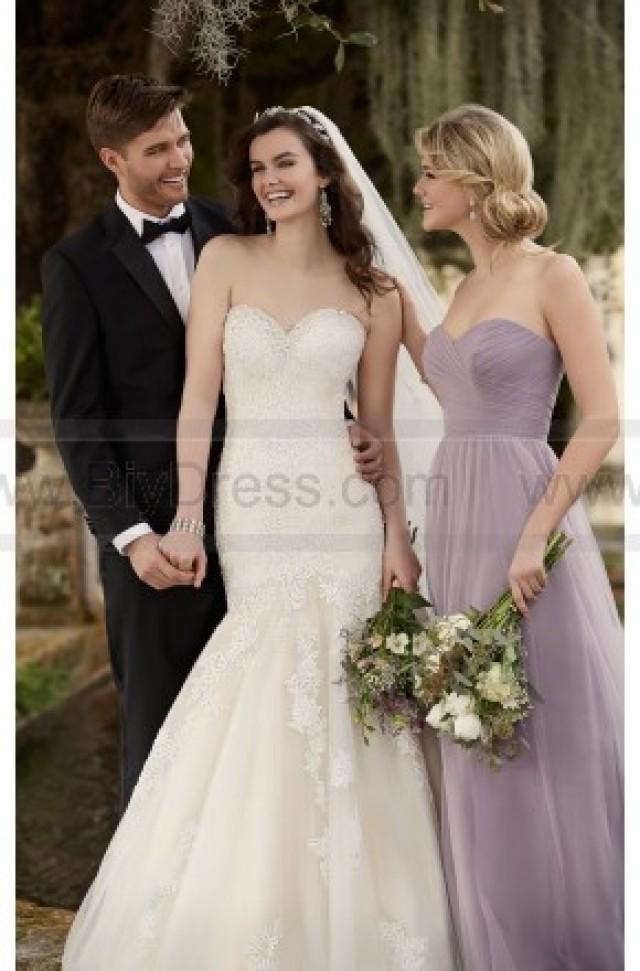 Essense of Australia Classic Lace Wedding Dress Style D1900