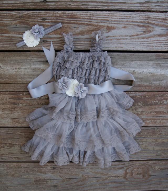 Gray flower dress. Country wedding. Rustic flowergirl dress. Girls grey dress. Toddler dress. Gray lace dress. Silver dress.