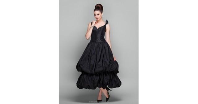wedding photo - Cocktail Party / Holiday / Prom Dress - Black Plus Sizes / Petite Ball Gown V-neck Ankle-length Taffeta