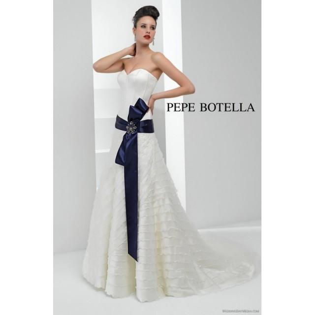 Pepe Botella - VN-372 - Herencia 2013 - Glamorous Wedding Dresses
