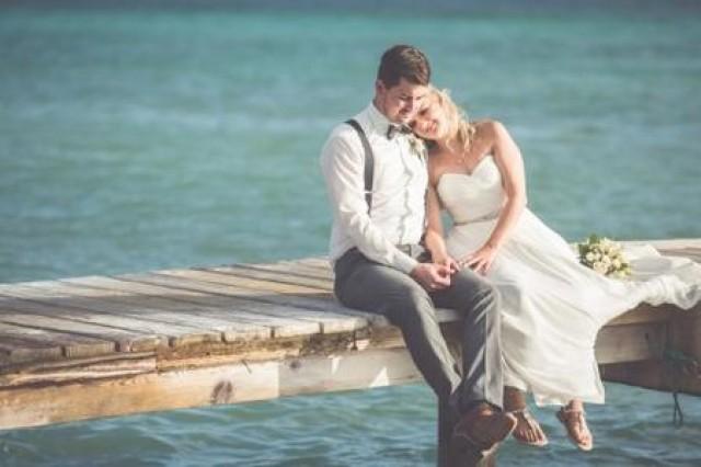 wedding photo - NATALIE & DANIEL - Choose the Cayman Islands for their wedding.