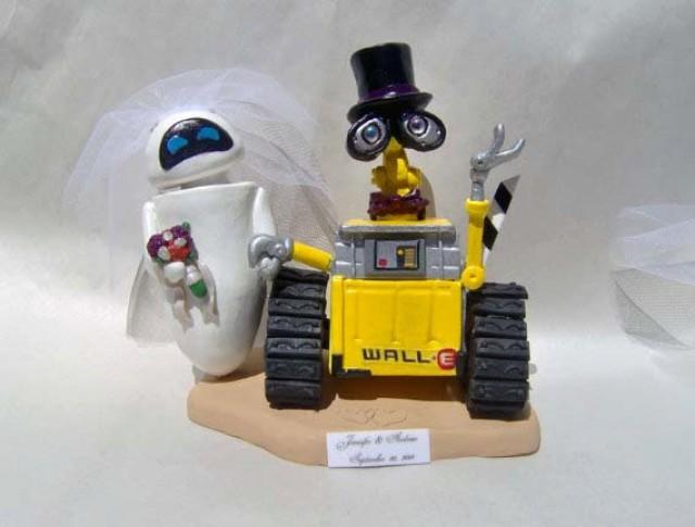 Wall-E and Eve Bride and Groom * Disney Themed Custom Cake Topper