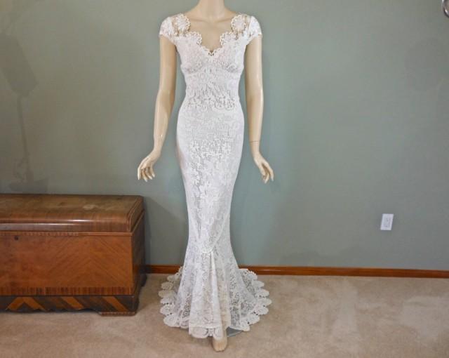 Handmade Crochet Lace wedding Dress Ivory wedding dress BOHEMIAN Wedding Dress Vintage Lace Wedding dress Cap Sleeves  Sz Large
