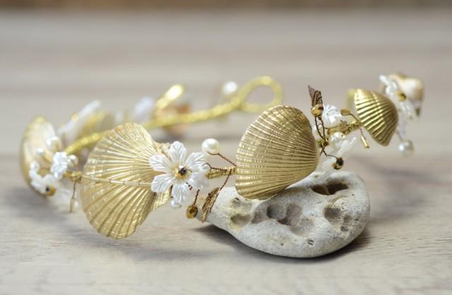 Gold Mermaid Hair Accessory Beach Wedding Crown Seashells Flower Mermaid Crown Wedding Headpiece Destination Wedding Headband bracelet set