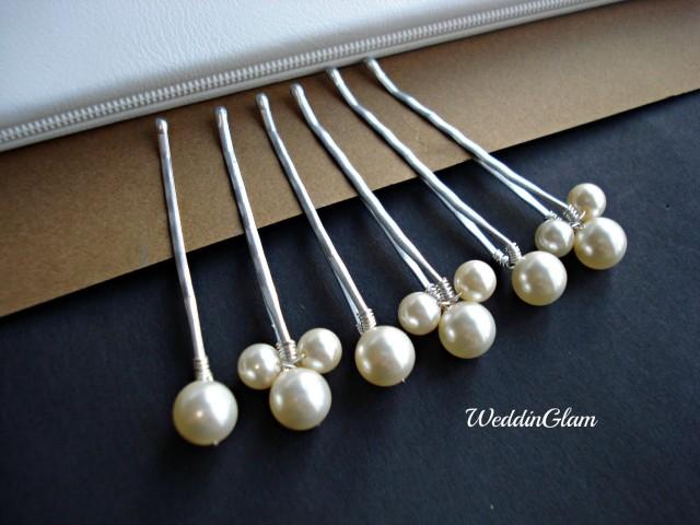 Wedding hair clips, Bridal Hair Accessories, Swarovski ivory or white pearls, Bridesmaid Hairdo, Pearl cluster clip, Maid of honor gift