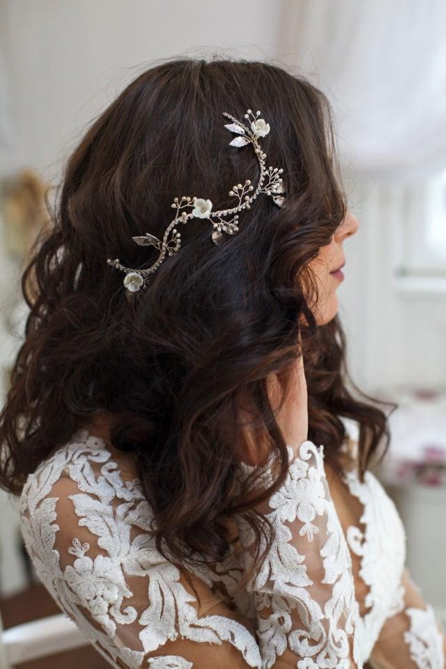 Bridal floral hair vine, Wedding flower hairvine, Wedding halo, Whimsical bridal hair piece, Silver  leaf headpiece, Boho hair accessory