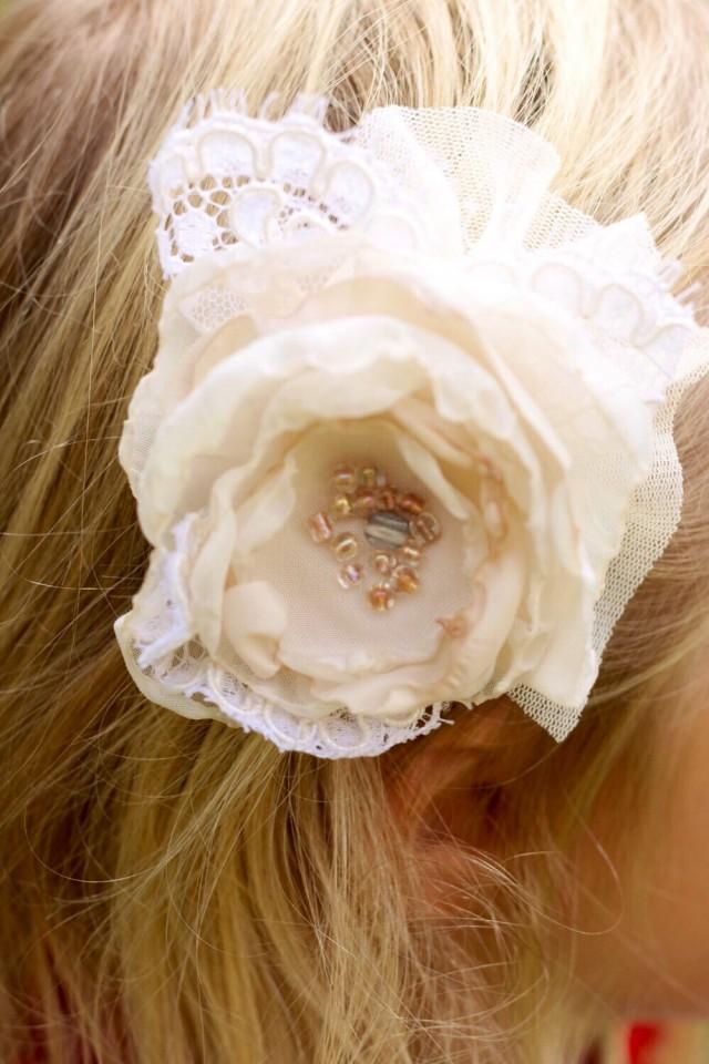 ivory and cream wedding flower hair clip, photo prop, flower girl hair clip, shabby chic wedding hair clip, vintage lace flower, ivory hair