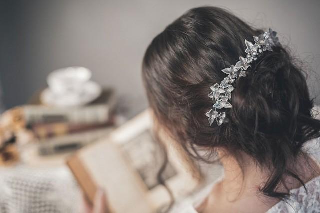 wedding photo - Leaf hair piece