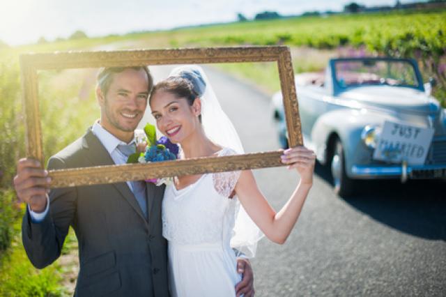 wedding photo - How to Keep Your Guests Happy at a Wedding