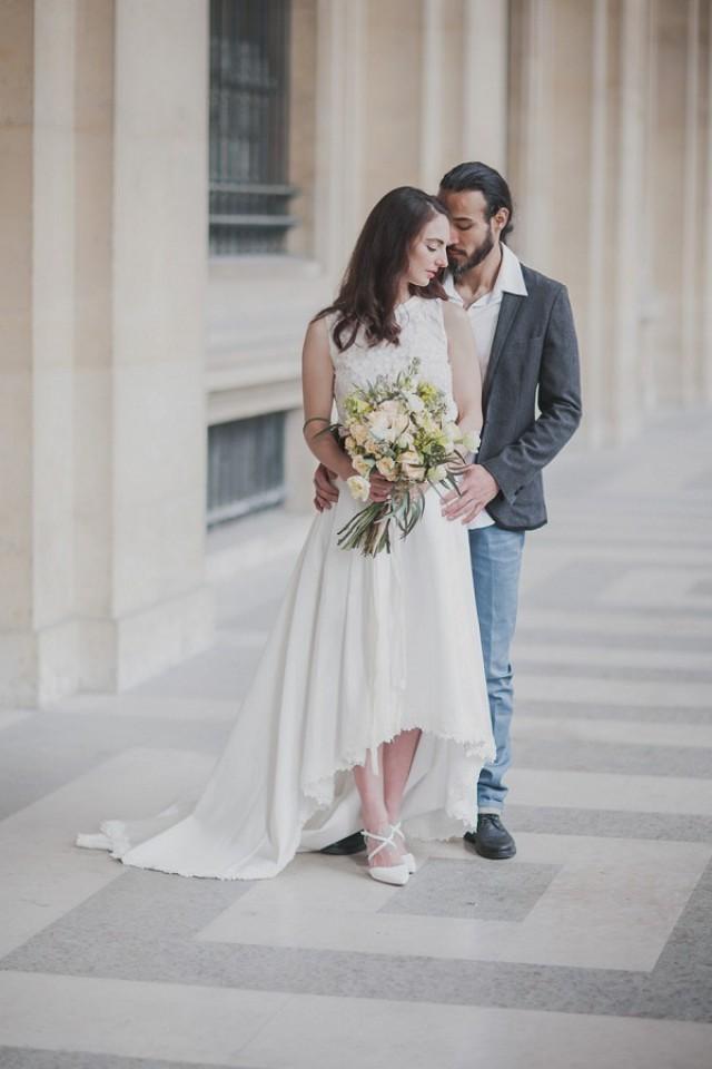 wedding photo - A Simple Yet Utterly Romantic Parisian Elopement - French Wedding Style