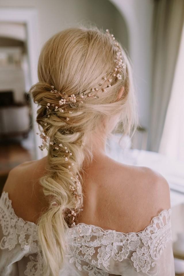 wedding photo - Hair Styles And Accessories