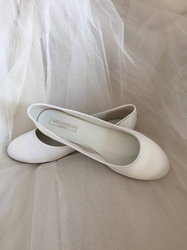 simple white wedding shoes