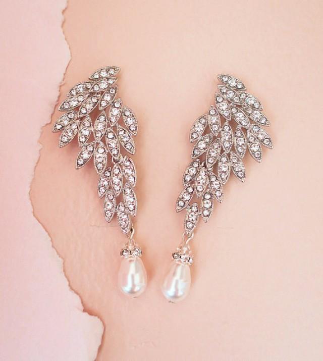 wedding photo - Gatsby Inspired Bridal Crystal Earrings Art Deco Chandelier Earrings Bohemian Wedding Jewelry for Brides JAYNE Swarovski Pearl and Crystal - $57.00 USD
