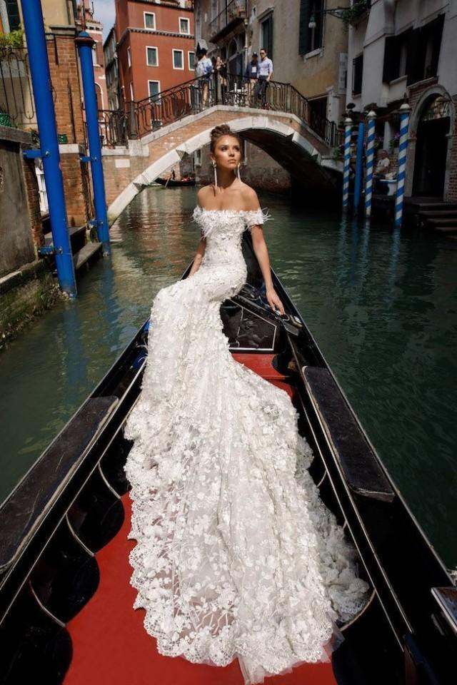 Intricate Elegance: Julie Vino Wedding Dresses To Adore!