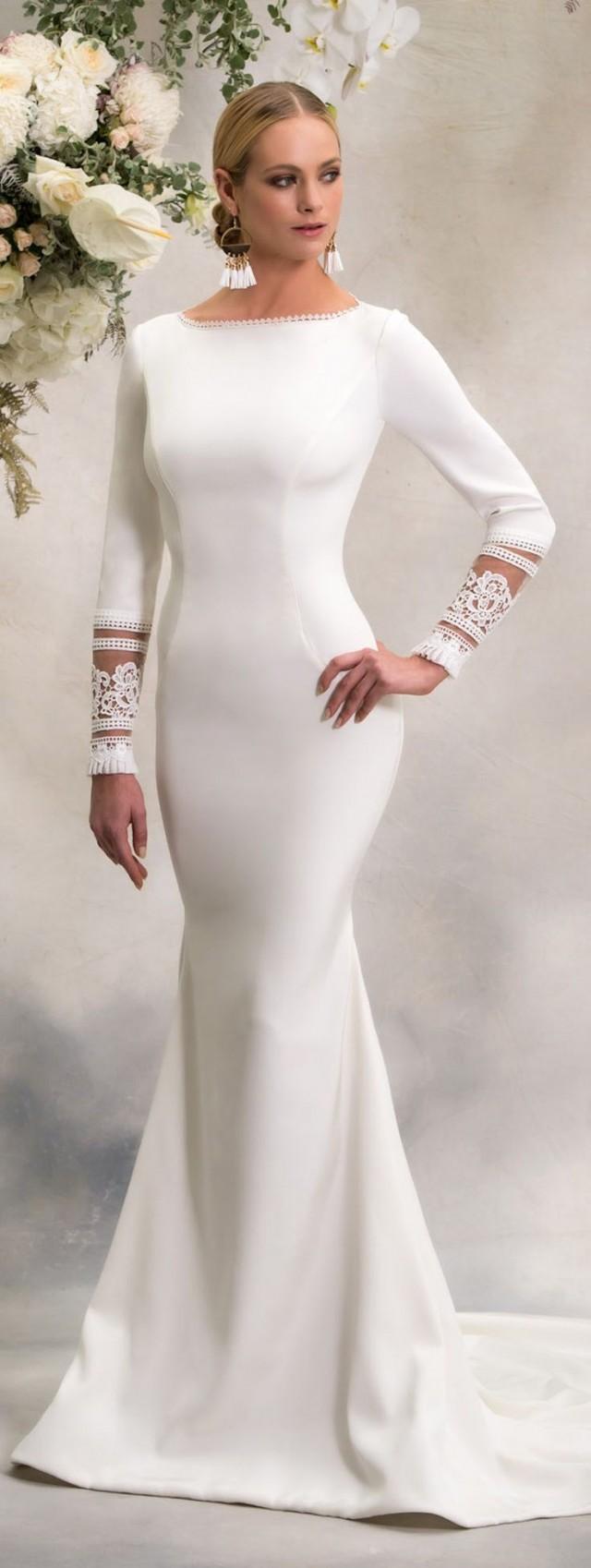 wedding photo - Simple Wedding Dresses Inspired By Meghan Markle