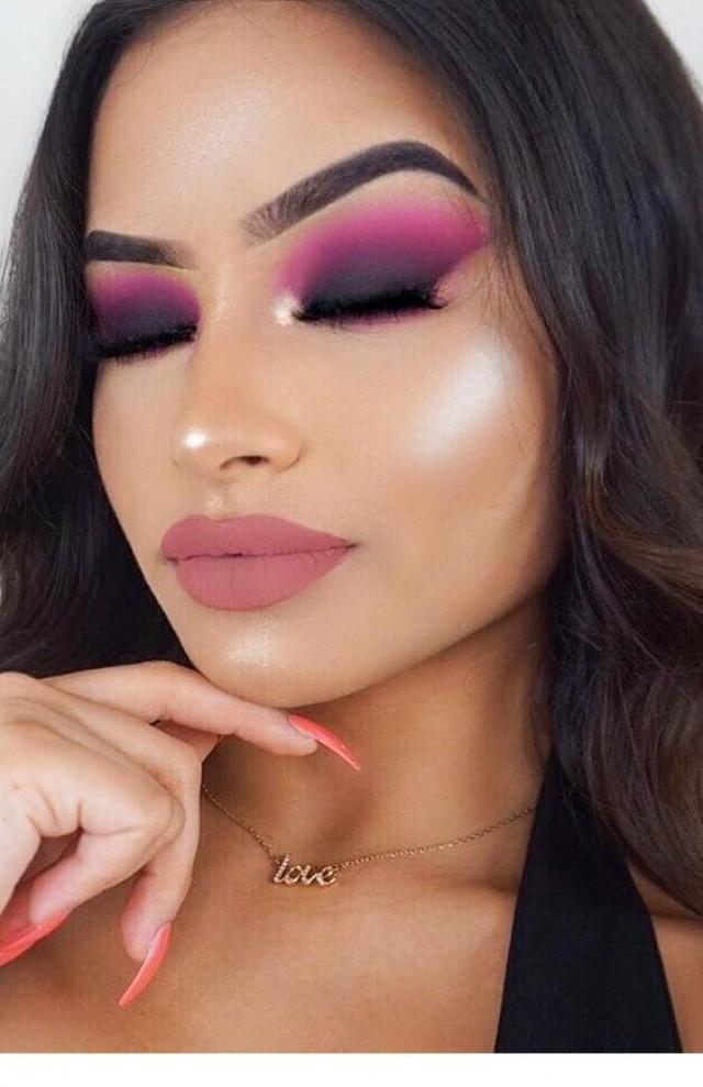 Amazing Pink And Black Eye Makeup