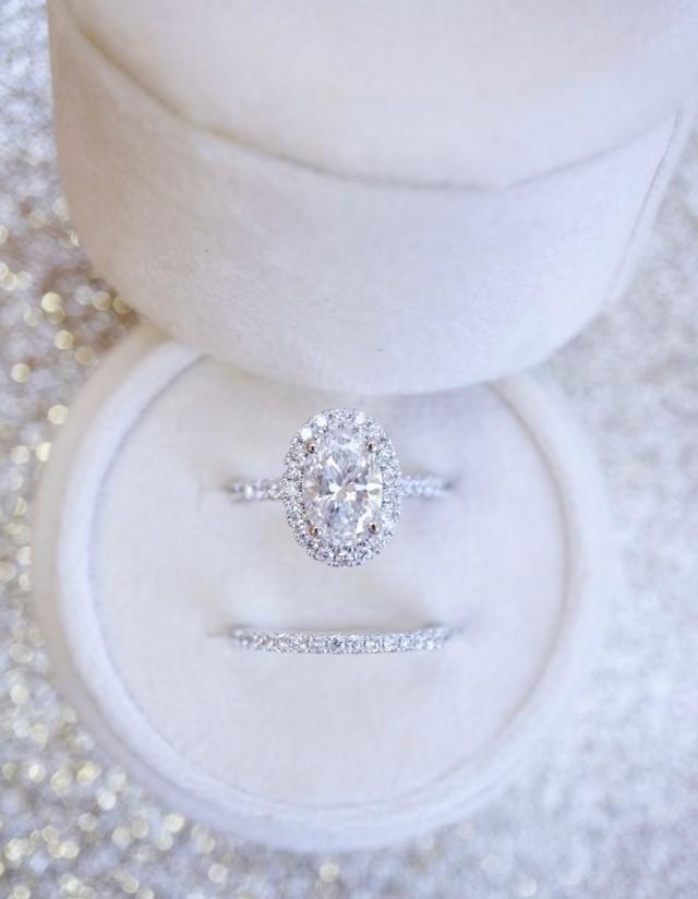 Oval Halo Diamond Engagement Ring With Matching Wedding Band 
