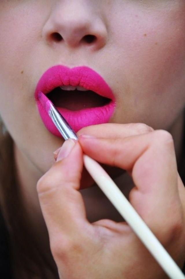{ You Can Never Go Wrong With Hot Pink Lips } 