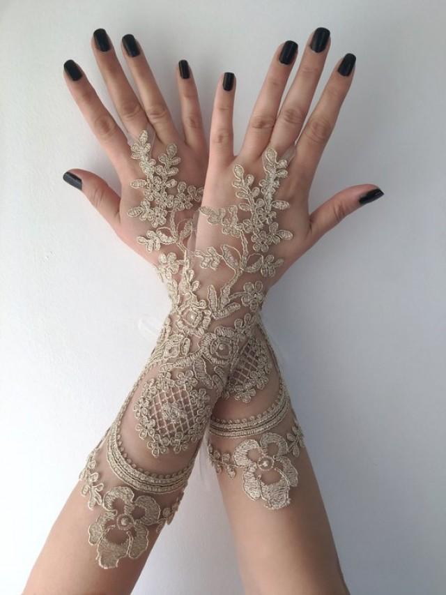 Gold lace 2025 gloves