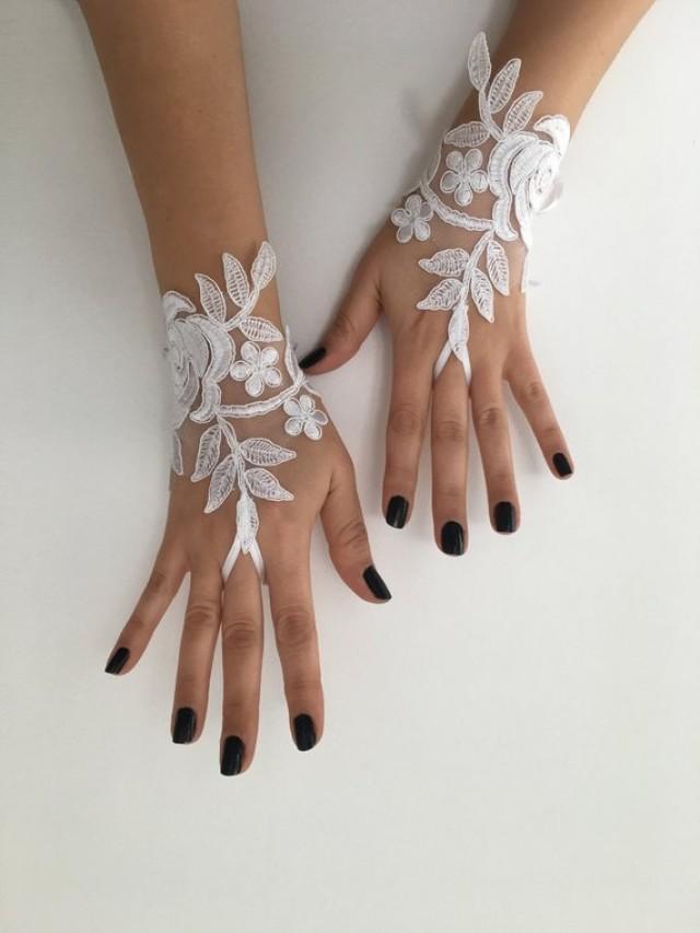 wedding photo - Ivory or white Wedding Gloves, Bridal Gloves, lace gloves, Handmade gloves, bride glove bridal gloves lace gloves fingerless gloves
