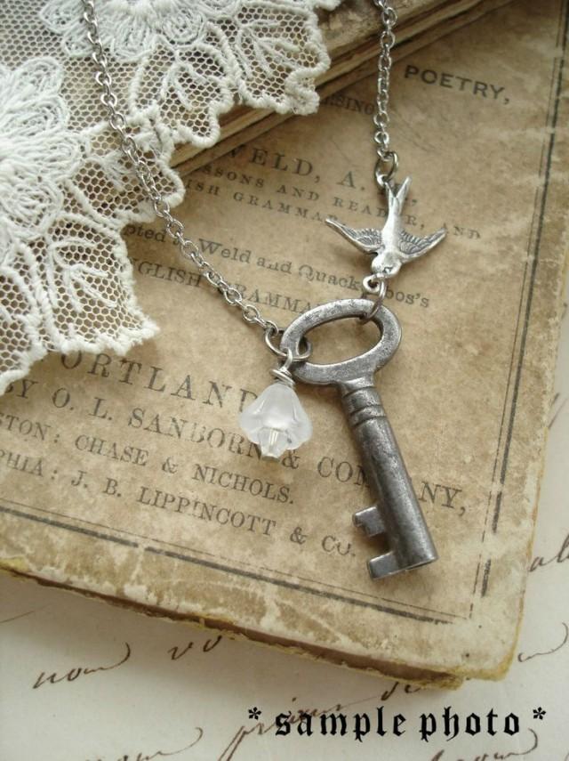 Antique Skeleton Key Necklaces. Rustic Wedding Jewelry. Vintage Key Necklace With Flower And Bird. Garden Wedding. 