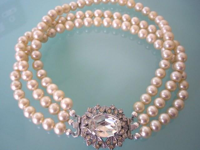 wedding photo - Small Vintage Pearl Choker, Bridal Pearls, 3 Strand Pearl Choker, Cream Pearls, Wedding Choker, Art Deco Style, Great Gatsby Pearls