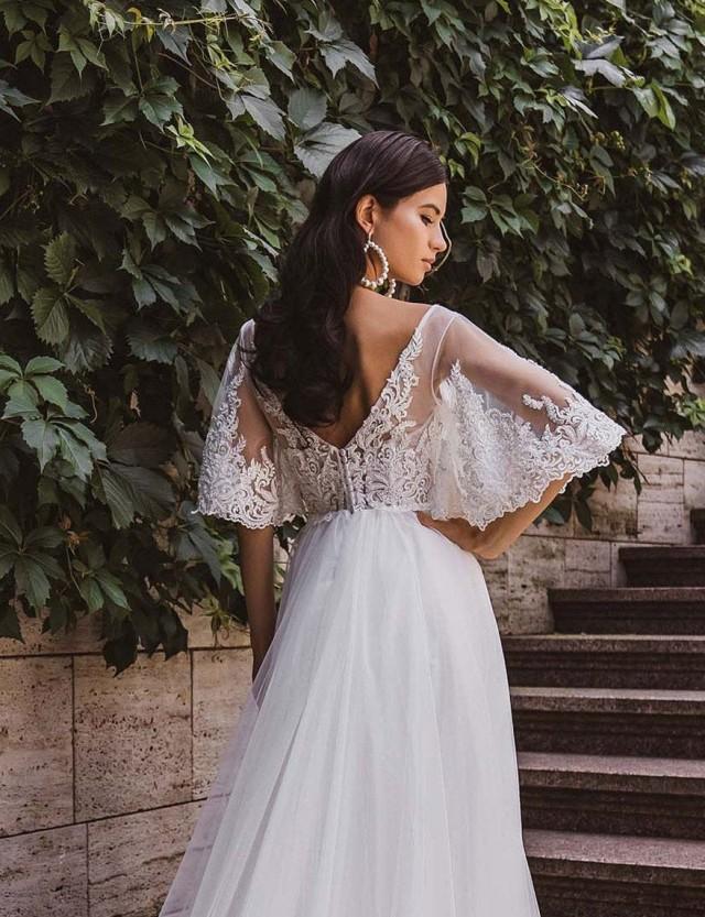 boho tulle wedding dress