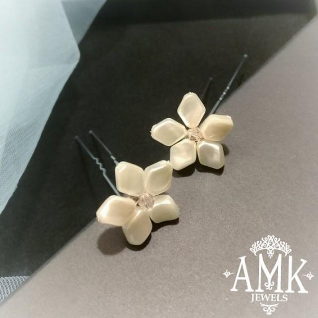 wedding photo - Ivory floral hair pins, set of bridal hair pins