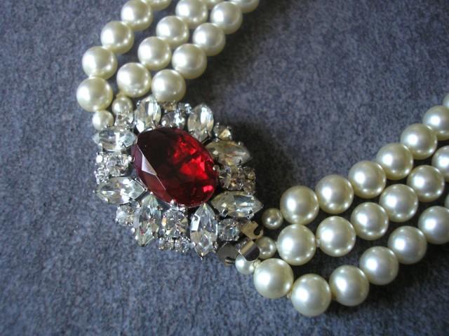 wedding photo - Vintage 1950s Cream Pearl And Ruby Choker