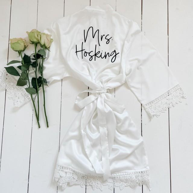 Mrs Bride Robes, Wedding Robes, Hen Weekend Robes, Bridal Shower Robes, Bachelorette Robes, Bride to Be Robes, Bridal Party Robes